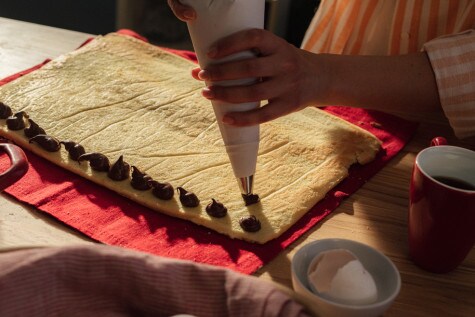 Yule Log by Nutella® recipe step 4 | Nutella® Maroc 