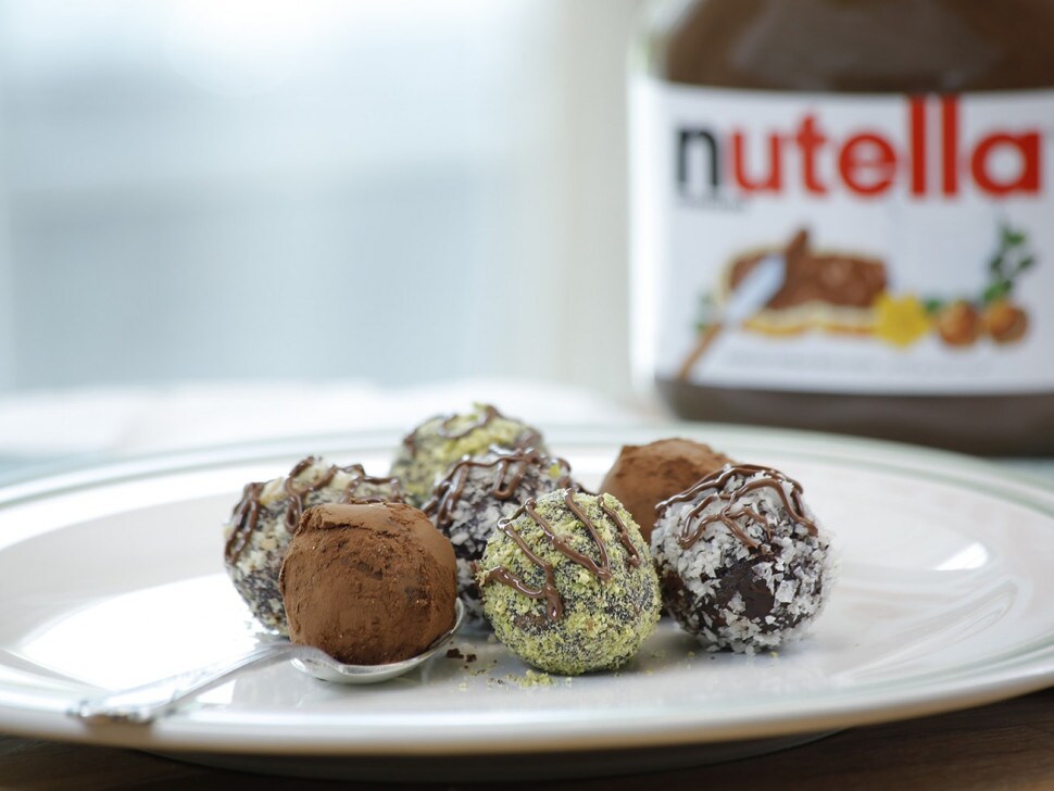 Date Truffles with Nutella