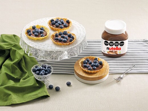 Tartlets with Blueberries and Nutella® 