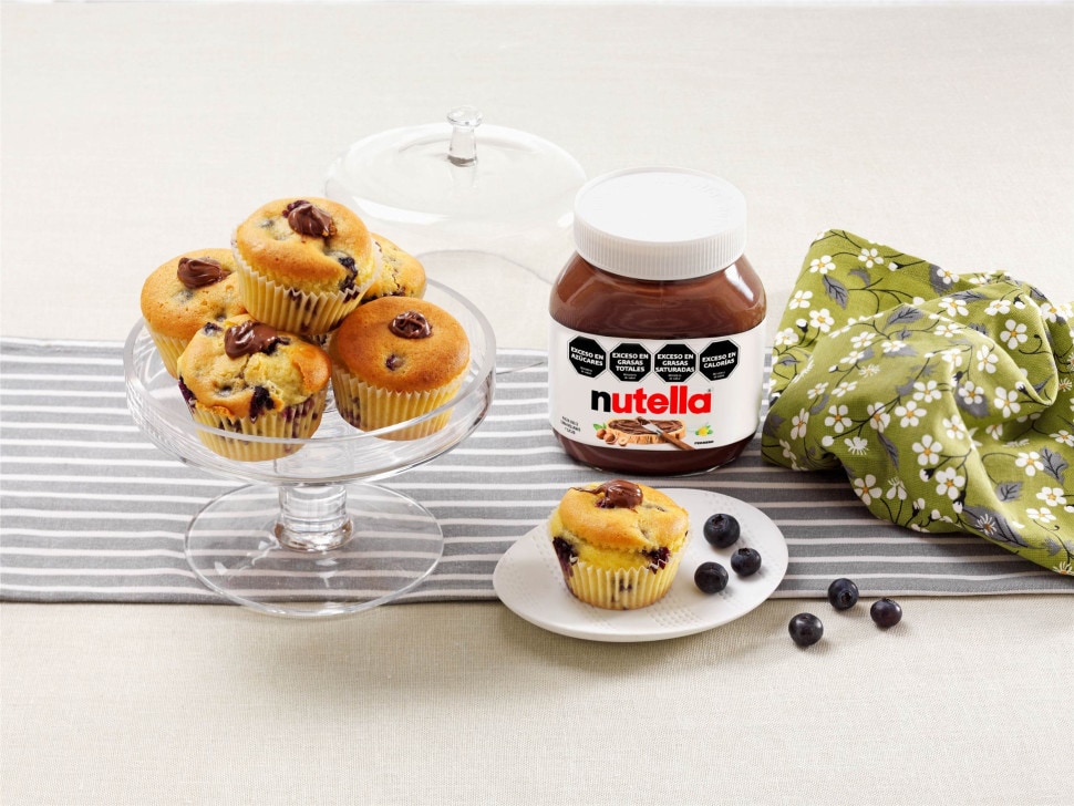 Muffins with Nutella® and blueberries