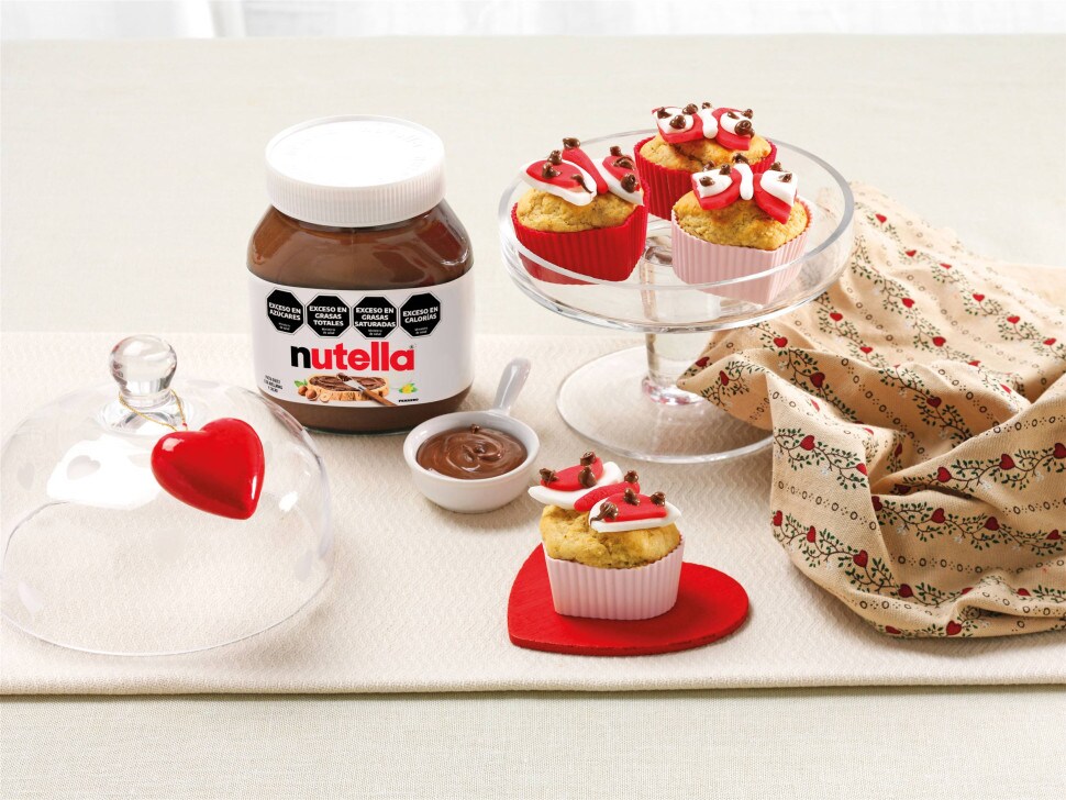 Valentine's Muffins with Nutella® and Walnuts