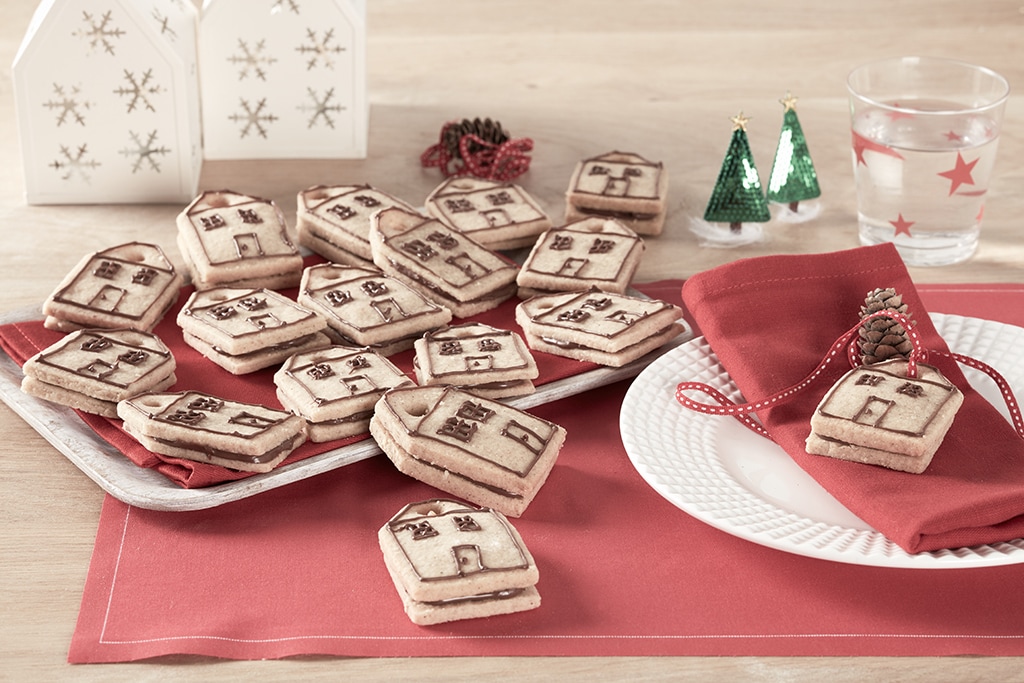 Christmas Shortbread Sandwich with Nutella