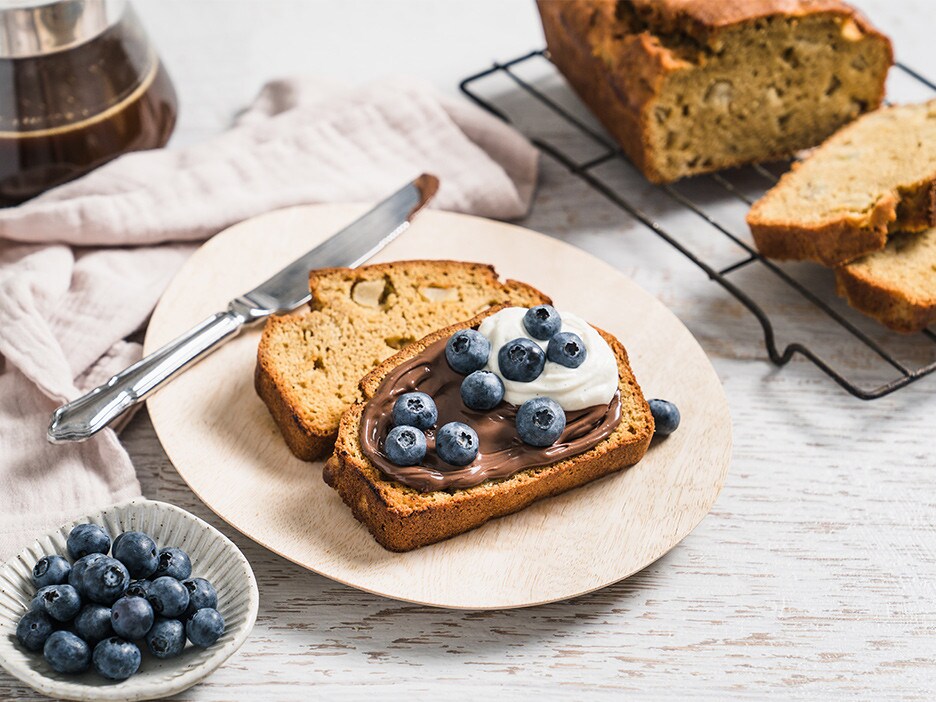 Pear Bread with Nutella®, Yoghurt & Blueberries
