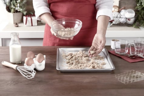 White mousse with crumble and Nutella® 2 | Nutella