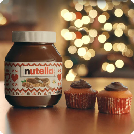Surprise your loved ones with a Nutella® Christmas recipe and share it.