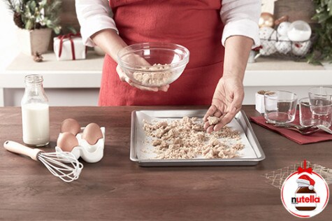 Mousse au chocolat blanc avec crumble et Nutella® 2 | Nutella