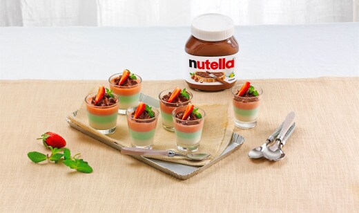 Panna cotta tricolore met Nutella® 