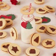 cut-out-sandwich-cookies-with-nutella.jpg?t=1701077309