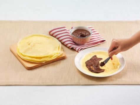 Crepes with Nutella® and fruit - STEP 2