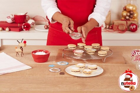 Мини пандишпанови кексчета с Nutella® - стъпка 6