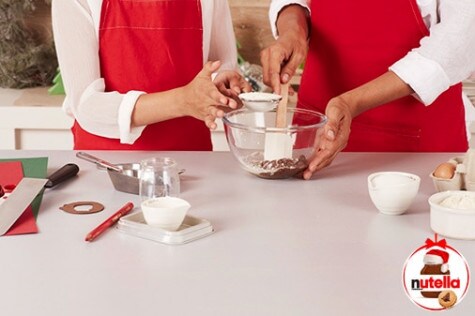 Украсено коледно руло с Nutella®- стъпка 1