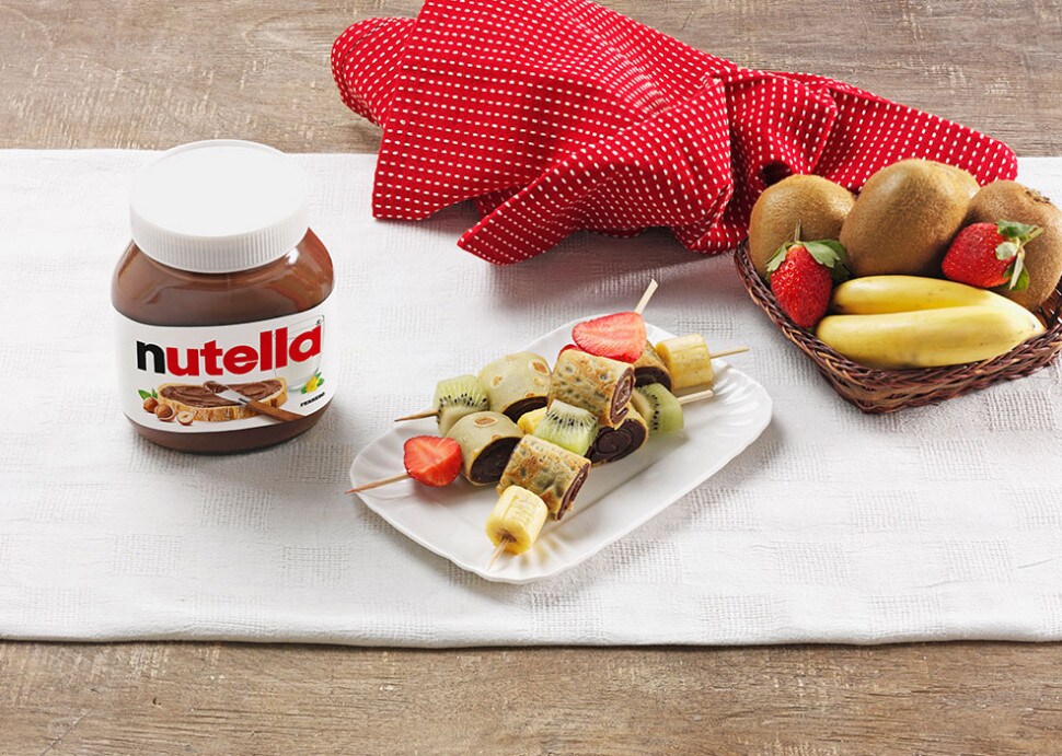 Crepe skewers with Nutella®