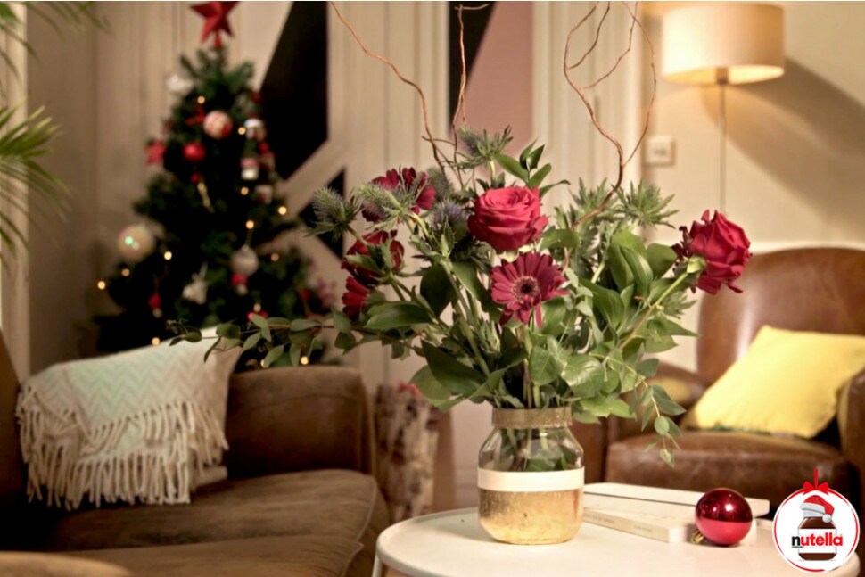 christmas vase visual