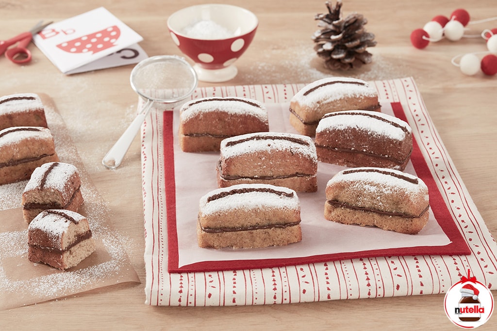 Mini banana breads with Nutella® hazelnut spread