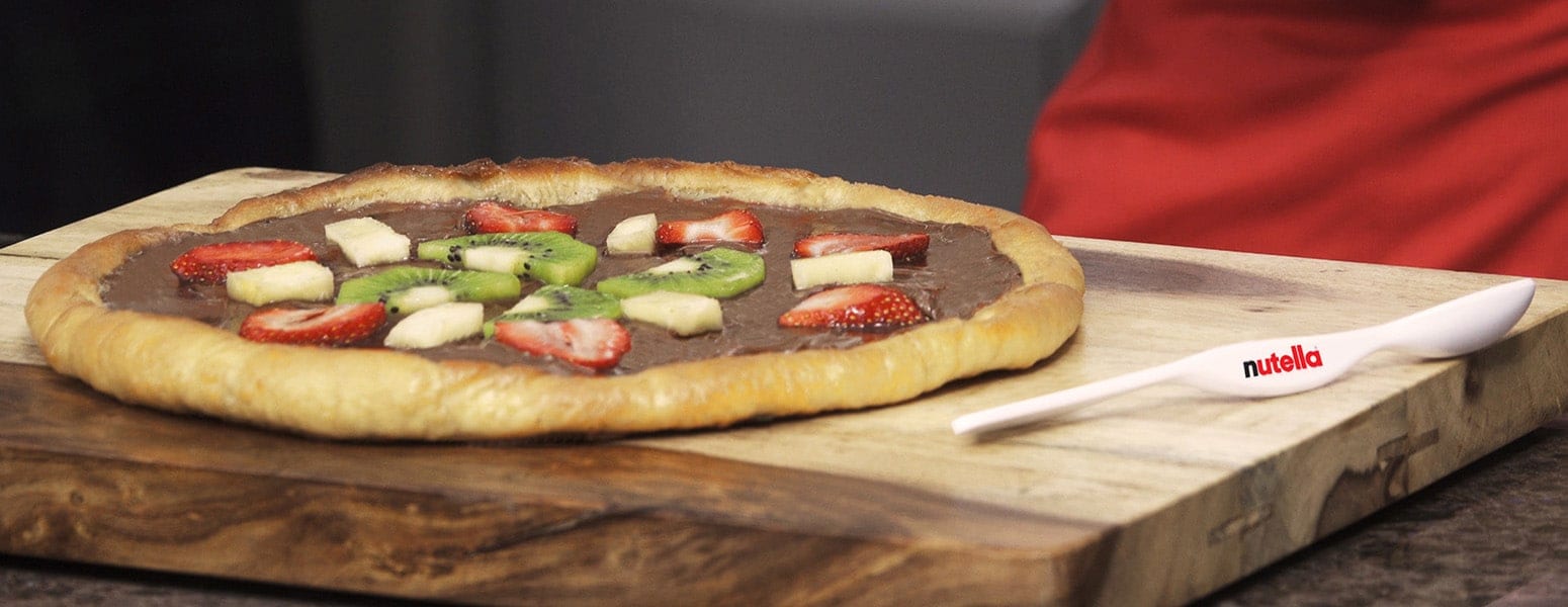 Pizza déjeuner au NUTELLA® et aux fruits