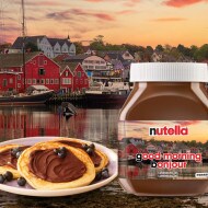 Pancakes au yaourt et aux baies avec du Nutella