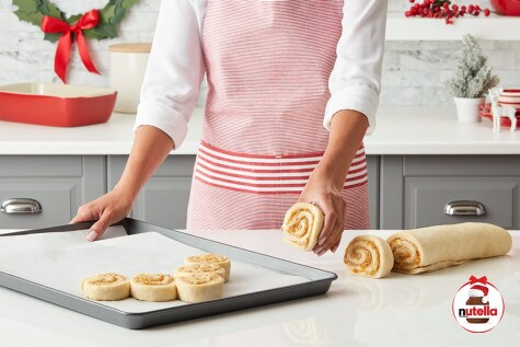 Good Morning Sticky Buns with Apricot and Nutella® hazelnut spread - Step 3