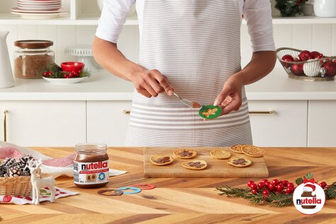 4 Ingredient Mini Pancakes with NUTELLA® hazelnut spread Step 3