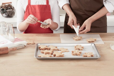 Gingerbread cookies by Nutella® recipe step 4 | Nutella® Canada