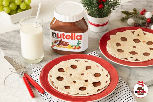 Tortilla snowflakes with Nutella® hazelnut spread