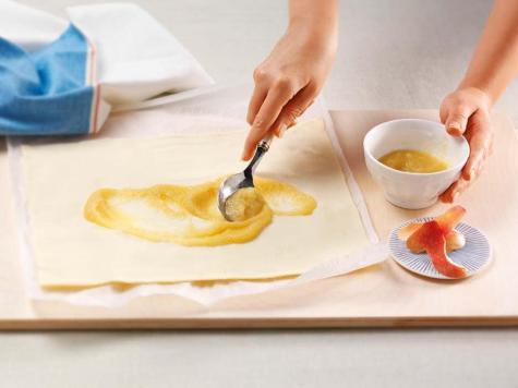 Ovocná roláda s pomazánkou Nutella® - KROK 1 Ovocná roláda s pomazánkou Nutella® - KROK 1