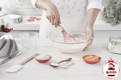 Vánoční pomerančový Bundt dort s pomazánkou Nutella® 1 | Nutella®