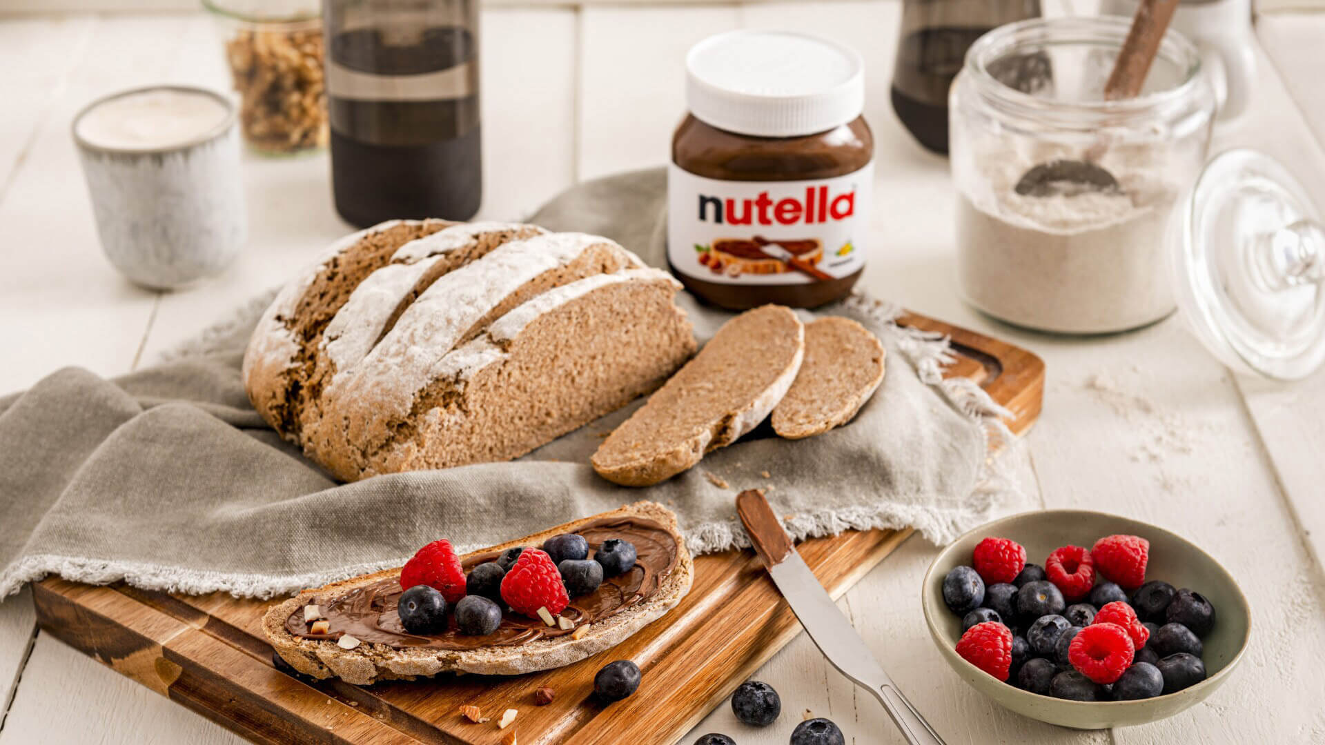 Klassisches Roggenbrot mit nutella® + Mittel/3 h 30 min