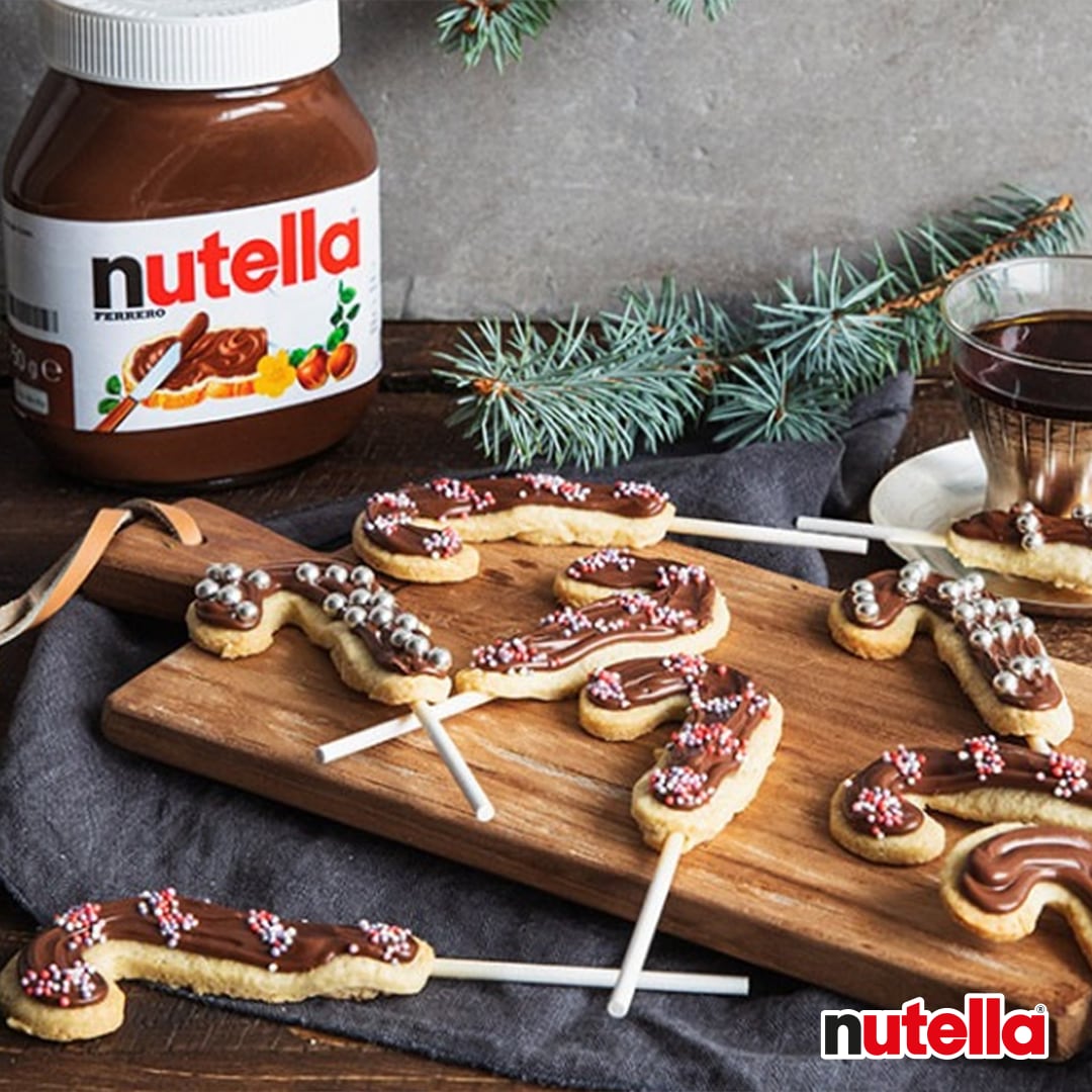 Weihnachtliche Butterplätzchen-Lollis mit nutella®