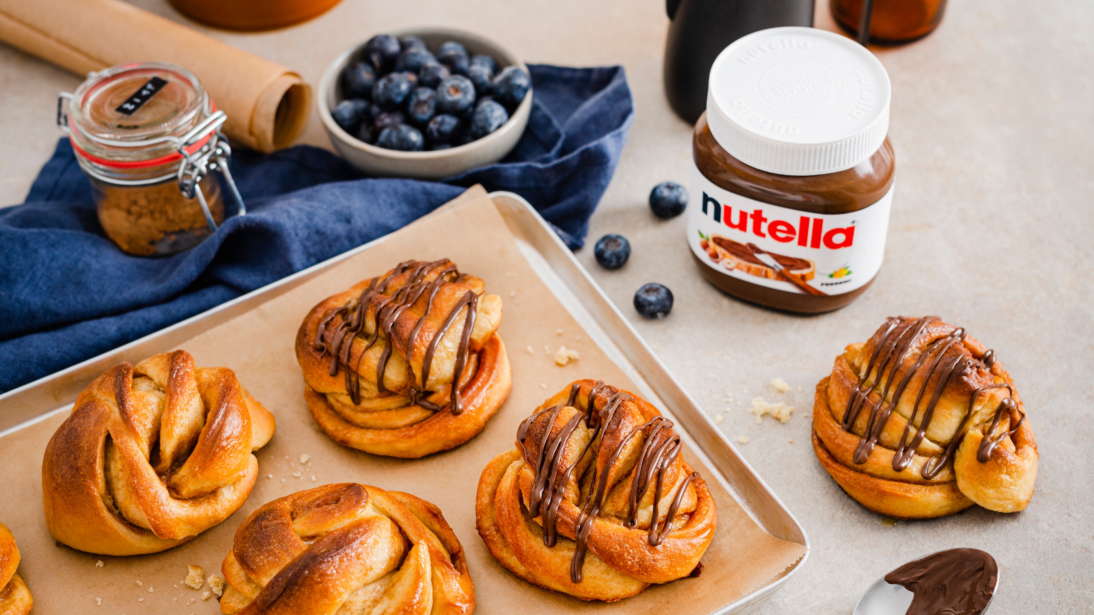 Kardamom-Zimtschnecken mit nutella®