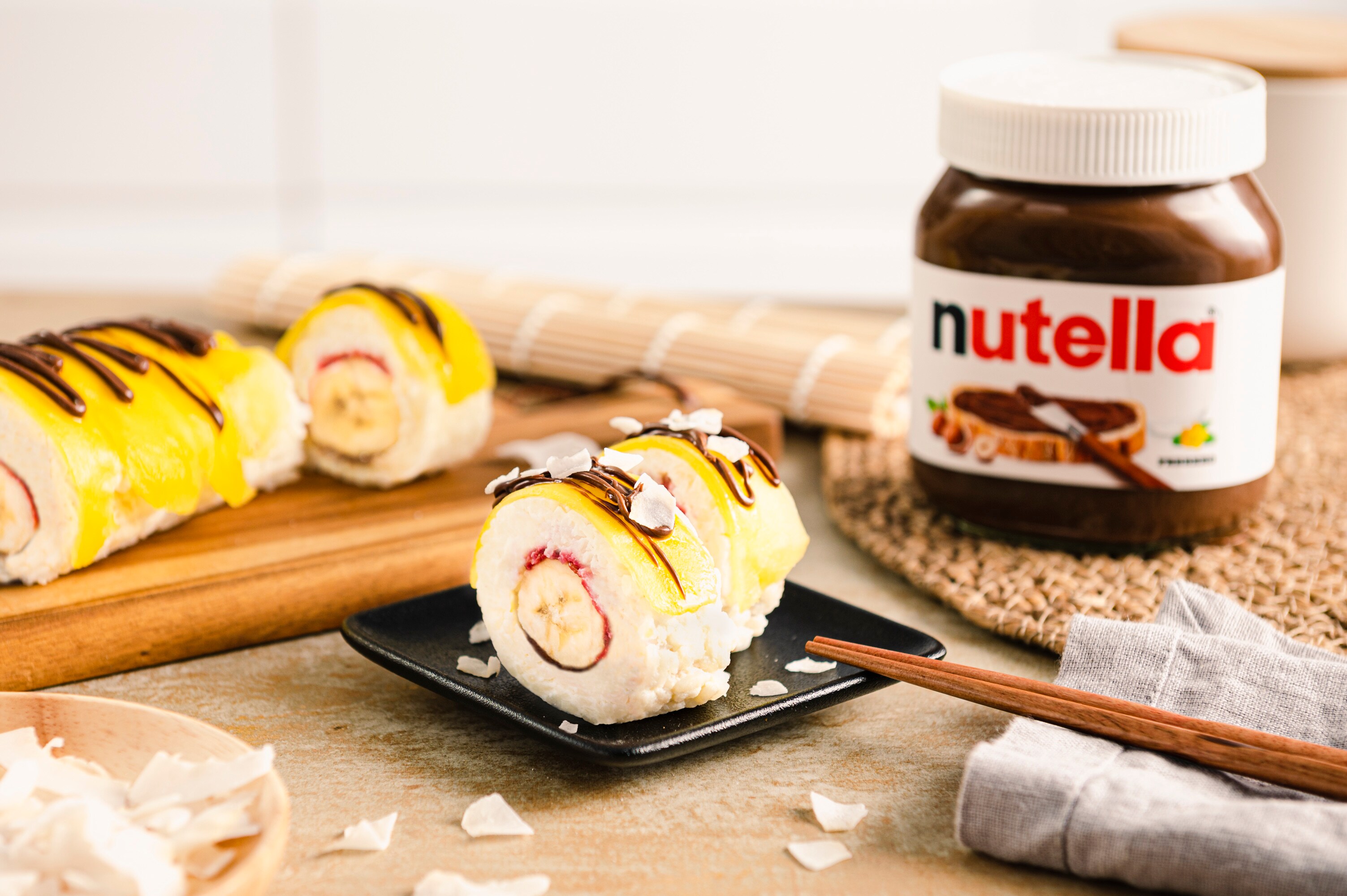 Mango-Milchreis-Sushi mit Bananen-Kokos und nutella® 