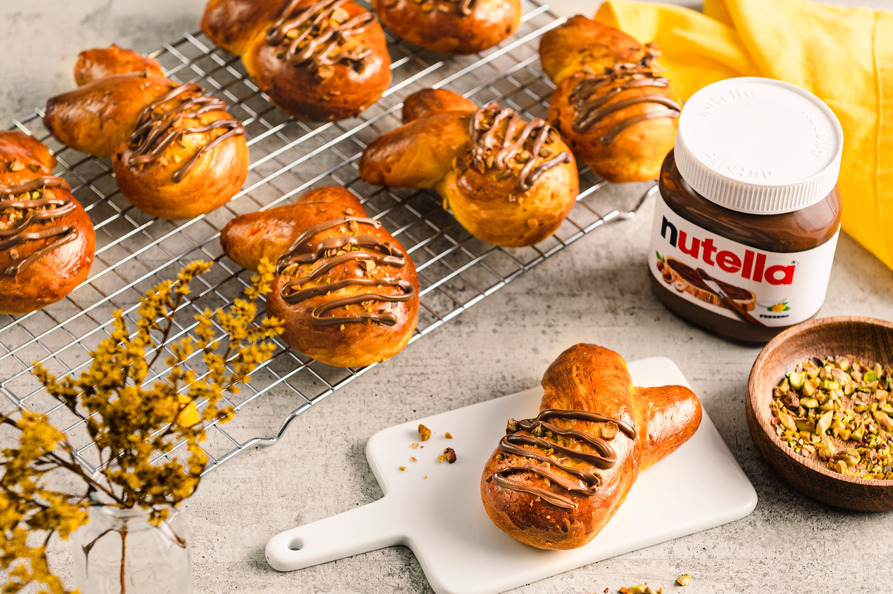 Häschengebäck aus Hefeteig: Gefüllt mit Möhren & nutella®