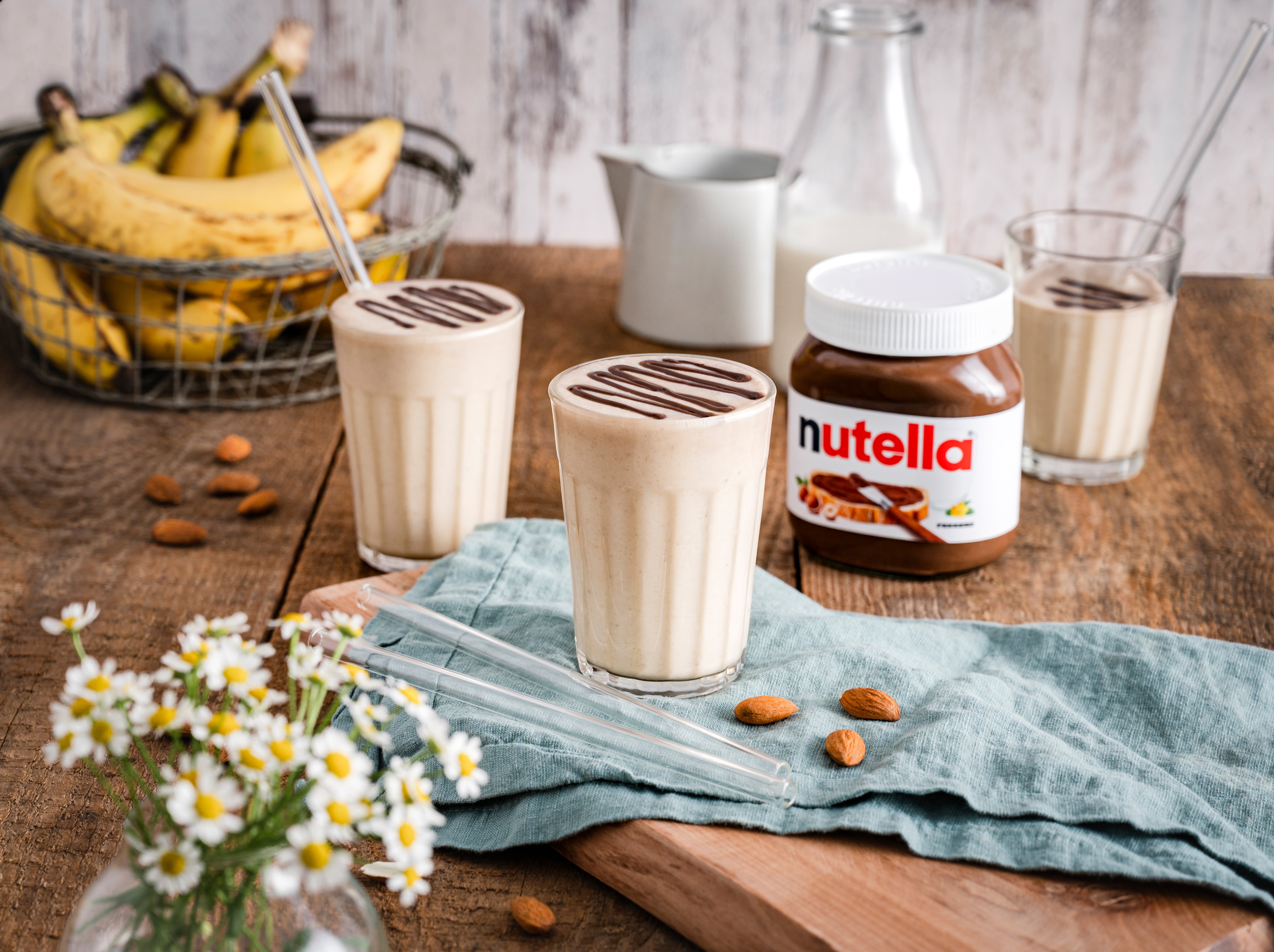 Eiskalter Bananen-Milkshake mit Schoko-Twist dank nutella®