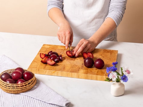 Schokowaffeln mit Ricotta, dunklen Pflaumen und nutella - Schritt 3