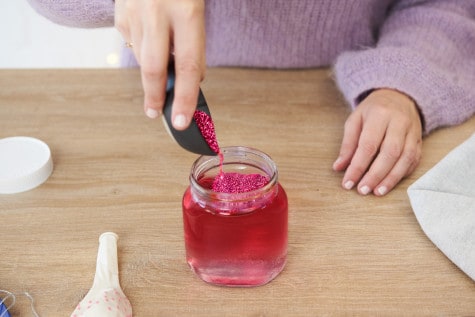 nutella®-Glas - DIY Glitzerglas basteln - Schritt 3