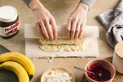 Mango-Milchreis-Sushi mit Bananen-Kokos und nutella® - Schritt 2 Mango-Milchreis-Sushi mit Bananen-Kokos und nutella® - Schritt 2