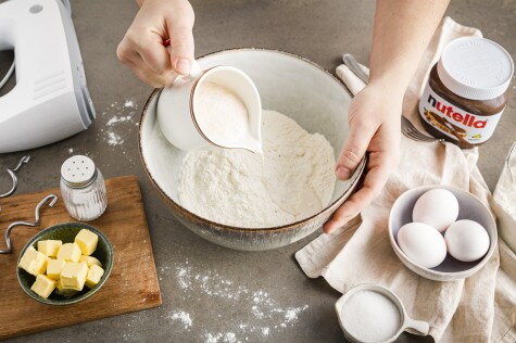 Hörnle mit nutella® - Schritt 1 Hörnle mit nutella® - Schritt 1
