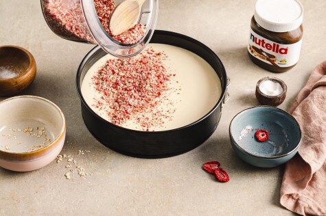 Erdbeer-Crunchy-Chessecake mit nutella® Erdbeer-Crunchy-Chessecake mit nutella®