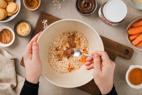 No-Bake Carrot Cake Trüffel mit nutella® - Schritt 1