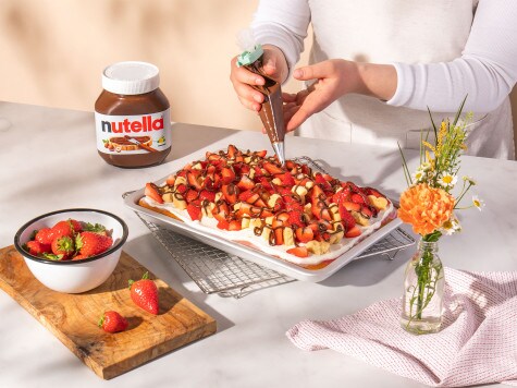 Erdbeer-Poke Cake mit nutella® - Schritt 4