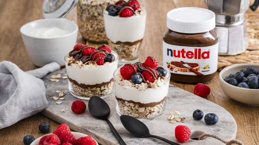 Joghurt mit Müsli und nutella®