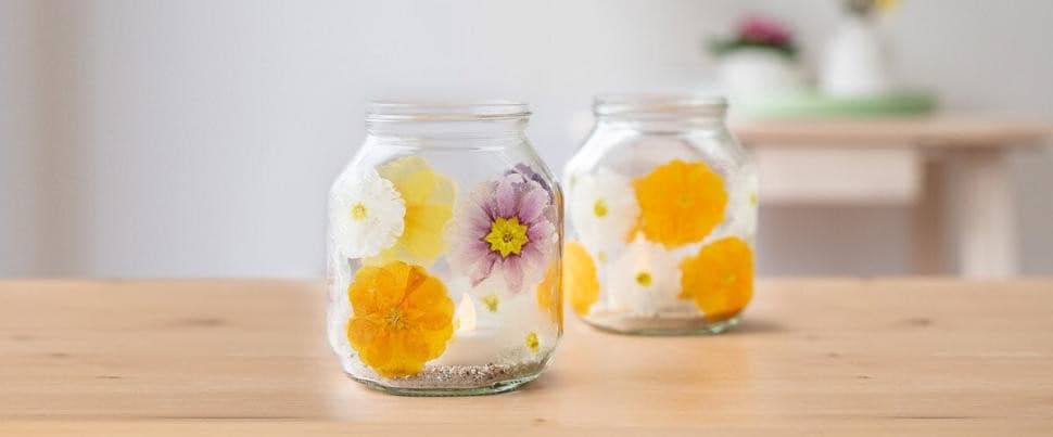 nutella®-Glas - DIY Windlicht mit gepressten Blüten basteln