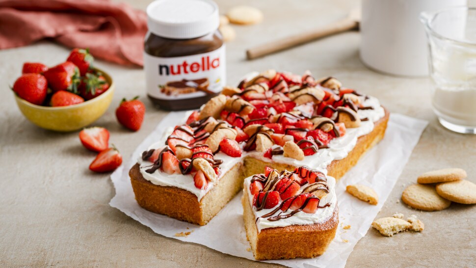 nutella® Rezepte - Erdbeer-Poke-Cake mit nutella®