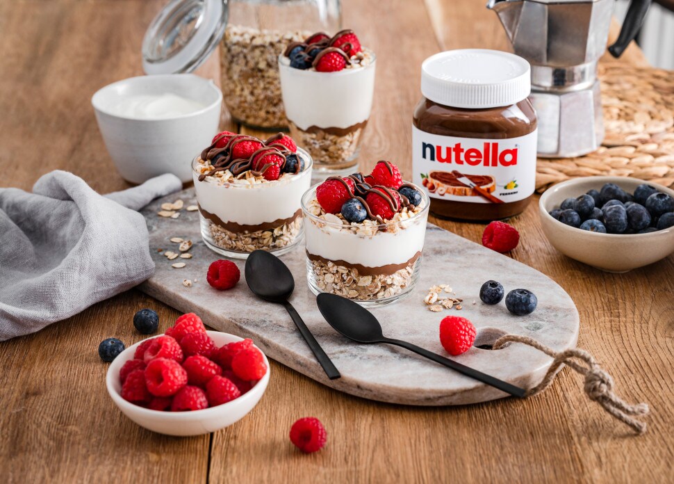 Joghurt mit Müsli und nutella®