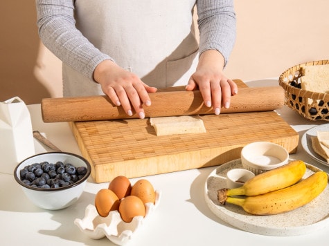French Toast Rolls mit Blaubeeren und nutella® - Schritt 1