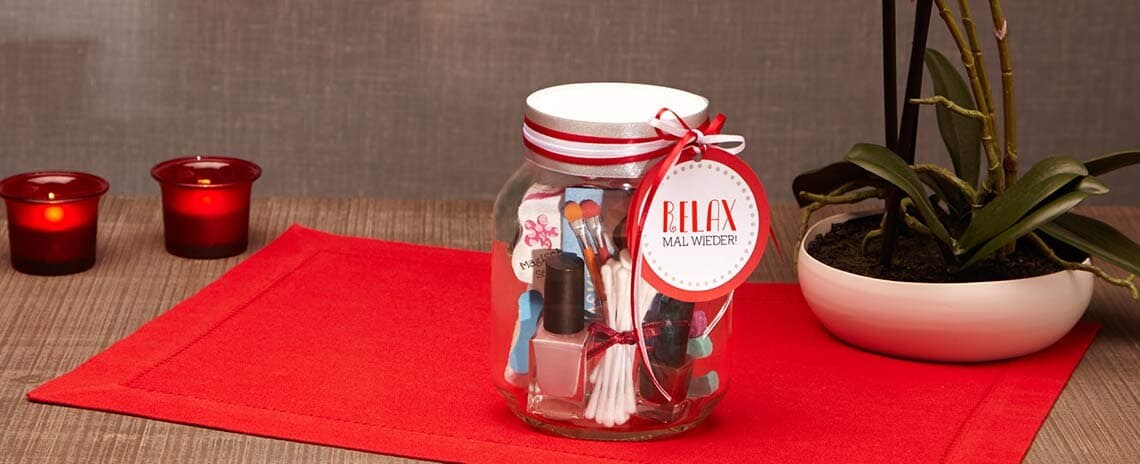 Tu neceser de belleza con un tarro de Nutella®