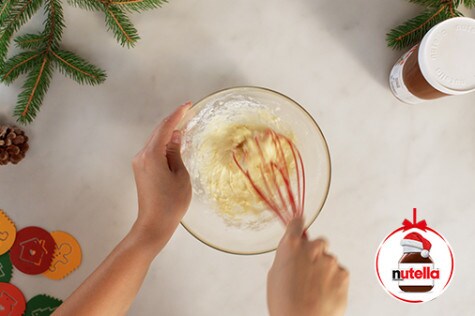Lenguas de gato de Navidad con Nutella® elaboracion 1 | Nutella Lenguas de gato de Navidad con Nutella® elaboracion 1 | Nutella