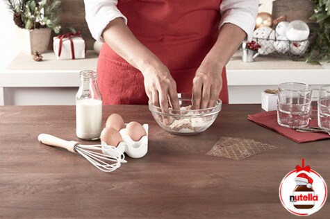 Mousse de chocolate blanco con crumble y Nutella® elaboracion 1 | Nutella