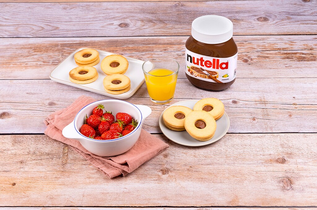 Sablés nantais fondants accompagnés d'une touche gourmande de Nutella.