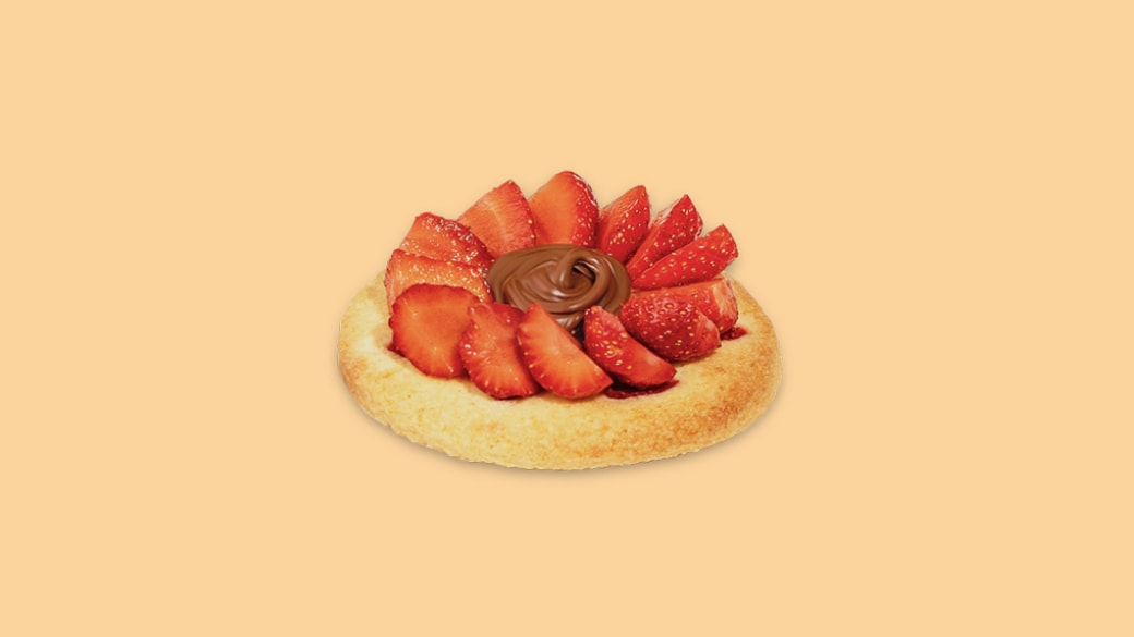 Sablés aux fraises du Finistère garnis d'une cuillerée généreuse de Nutella.