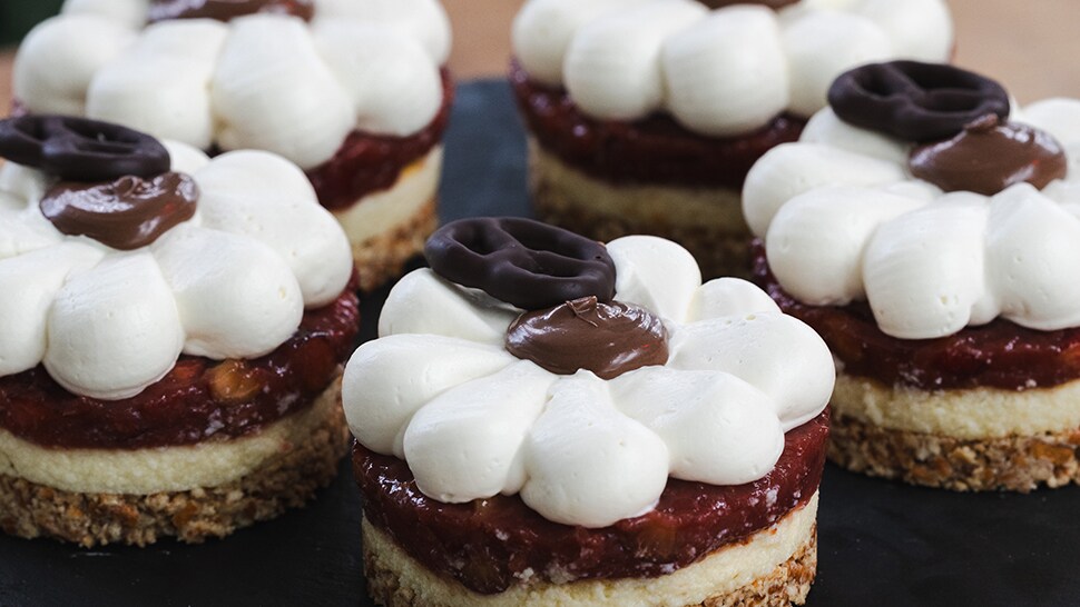 Bretzel salé garni de Nutella, twist alsacien sucré-salé.